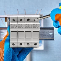 Qoltec napelem szakaszoló kapcsoló 1000V 30A - 2pólus