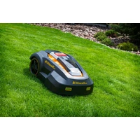 Kép 2/8 - Riwall PRO RRM 1000 - akkumulátoros robotfűnyíró 1000m2