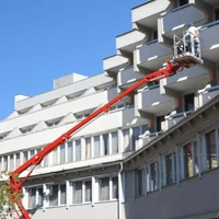 Kép 7/8 - Bérelhető Emelőkosaras utánfutó kezelőszemélyzettel