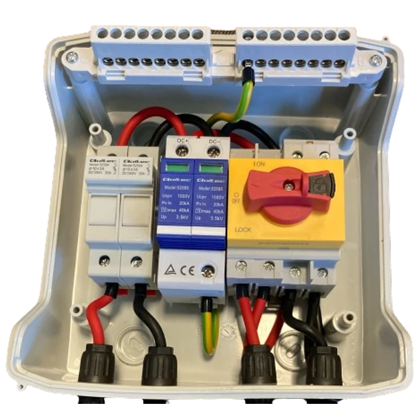 Falon kívüli 8modulos Solar doboz DC 1String, előreszerelt, IP65